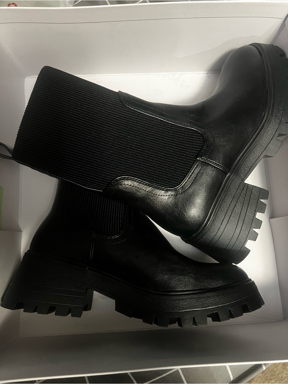 Black Chelsea Lug Sole Boots - Women's Ankle Boot